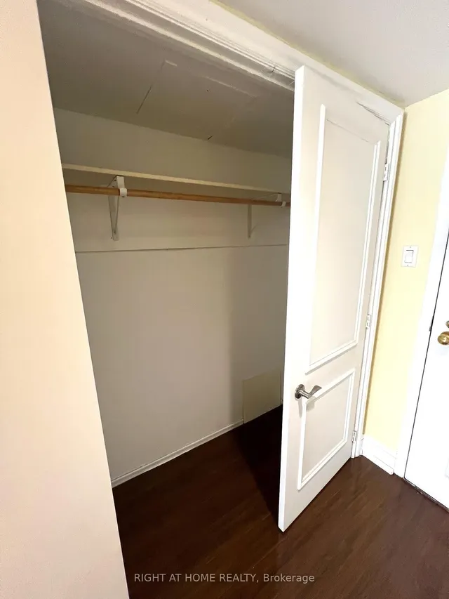 Additional image 11 of 92 King St Unit 403