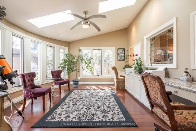 Additional image 15 of 59 Elodia Crt