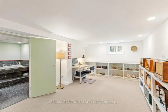 Additional image 22 of 35 Kirkland Blvd