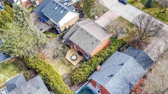 Additional image 37 of 6 Tinder Lane