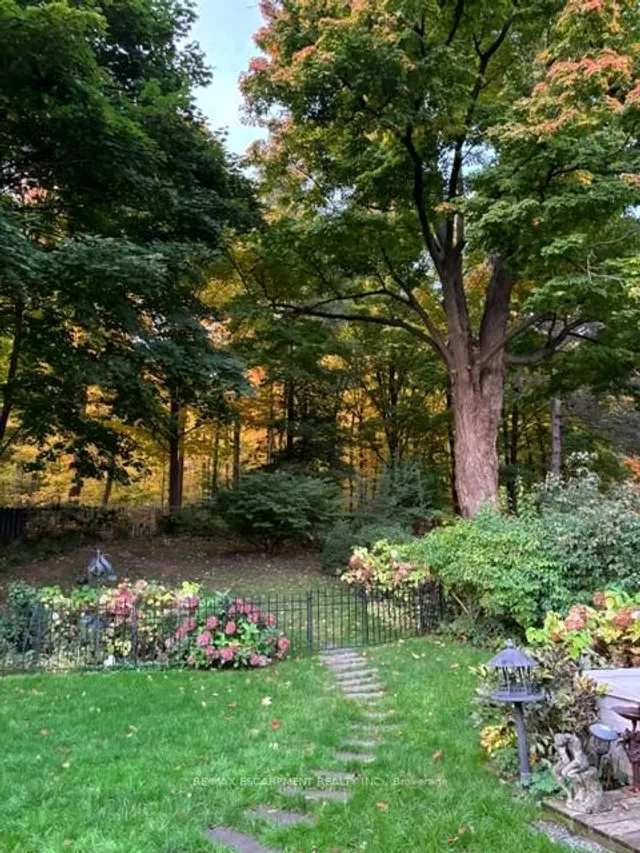 Additional image 37 of 245 Hillcrest Ave