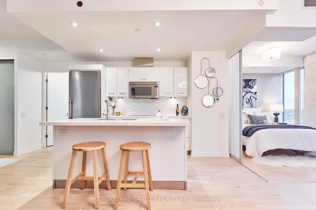 Additional image 5 of 88 Park Lawn Rd Unit 1210