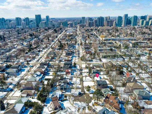 Additional image 7 of 10 Waring Crt