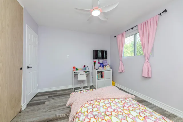 Additional image 22 of 1291 Consort Cres