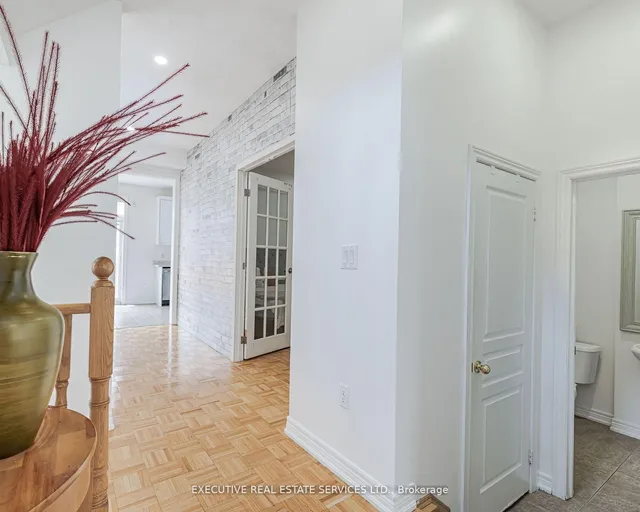 Additional image 7 of 10 Natronia Tr