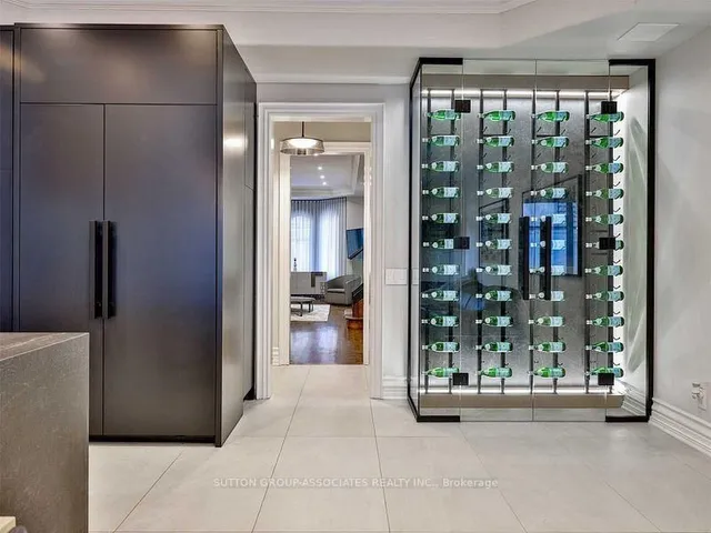 Additional image 10 of 31 Webster Ave