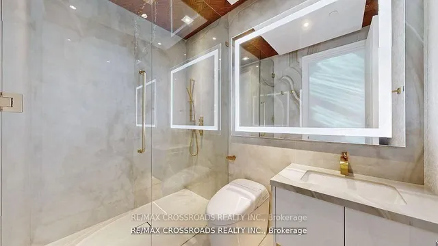 Additional image 29 of 311 Bay St Unit 4801