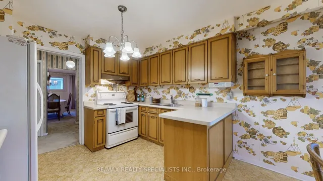 Additional image 14 of 3644 Logmoss Cres