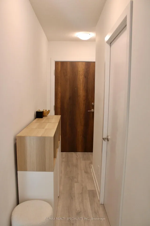 Additional image 10 of 251 Manitoba St Unit 809