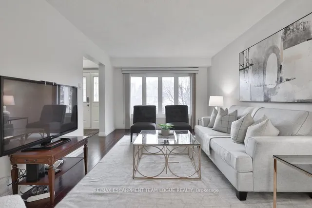 Additional image 10 of 2223 VISTA Dr