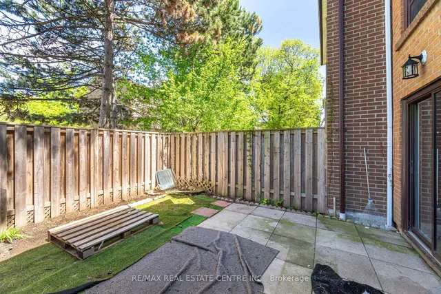 Additional image 39 of 122 Moregate Cres