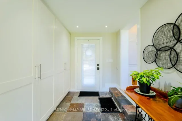 Additional image 3 of 12 Guildcrest Dr