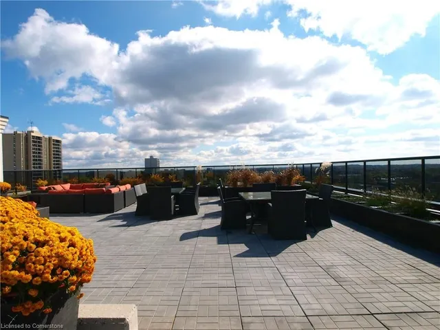 Additional image 38 of 112 Benton St Unit 710