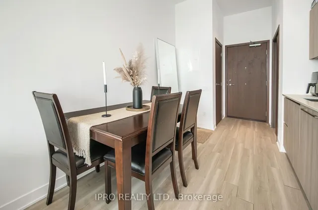 Additional image 16 of 19 Bathurst St Unit 4206