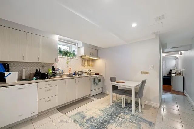 Additional image 29 of 14 Churchill Ave