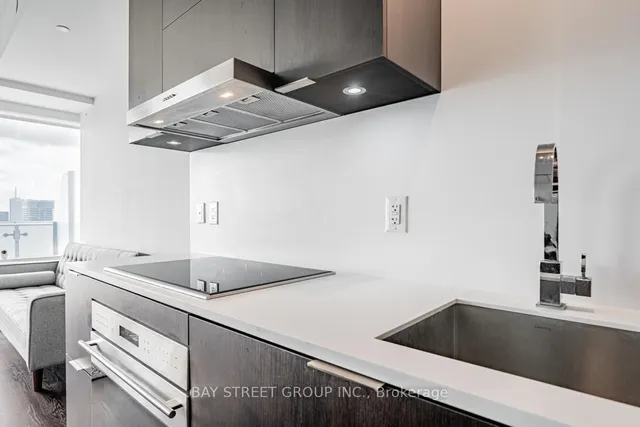 Additional image 10 of 1 Bloor St Unit 5105