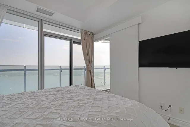 Additional image 38 of 12 York St Unit 5104