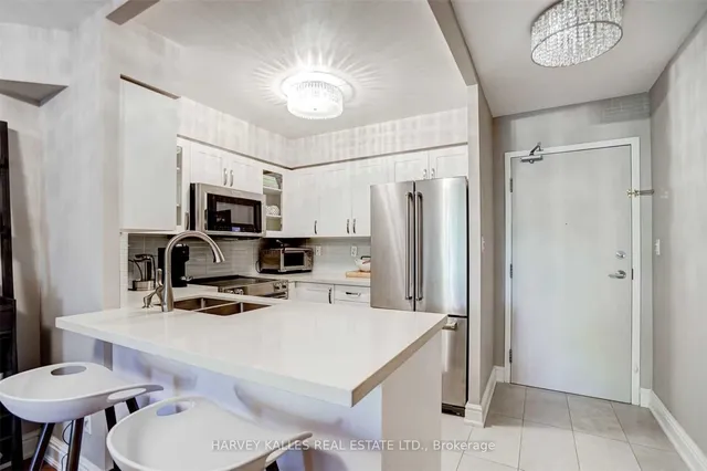 Additional image 6 of 260 Merton St Unit 210