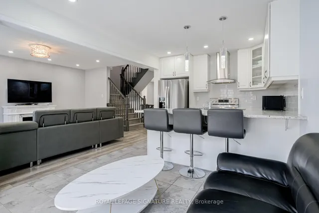 Additional image 22 of 104 Stedford Cres