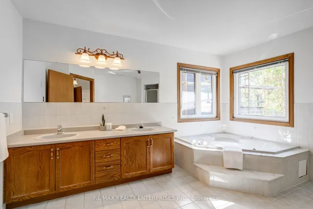 Additional image 29 of 14 Donalbert Rd