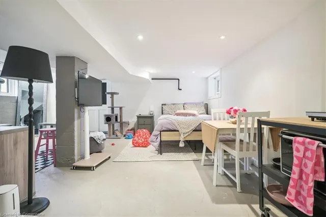 Additional image 28 of 79 Kensington Ave