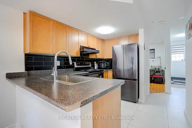 Additional image 4 of 75 Turntable Cres Unit 124