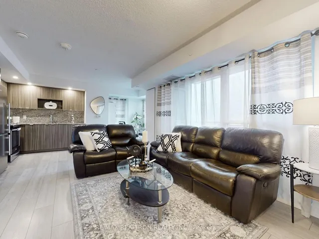 Additional image 12 of 225 Village Green Sq Unit 803