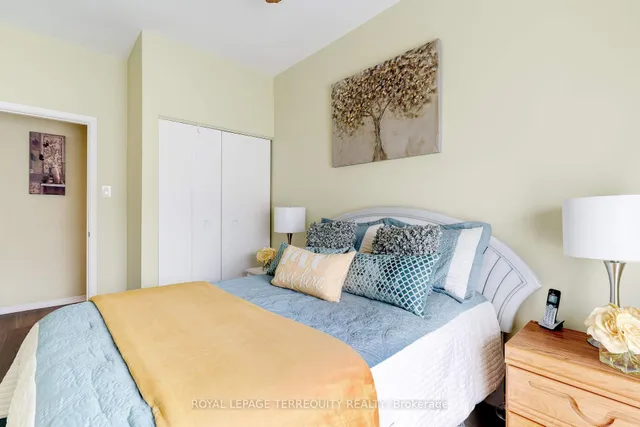 Additional image 11 of 10 WOODMAN Dr Unit 101