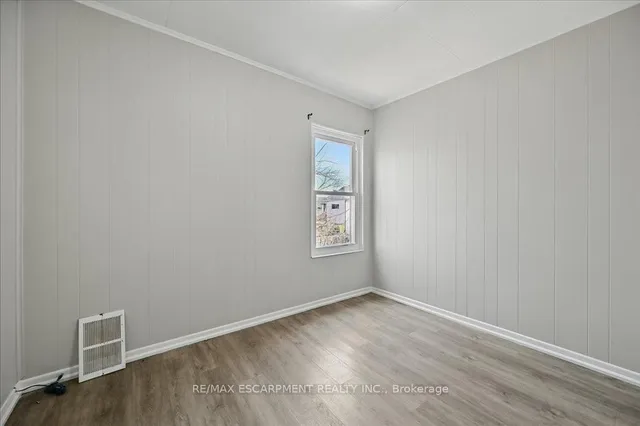 Additional image 27 of 15 Huron St