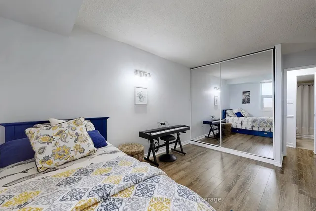 Additional image 25 of 20 Dean Park Unit 401