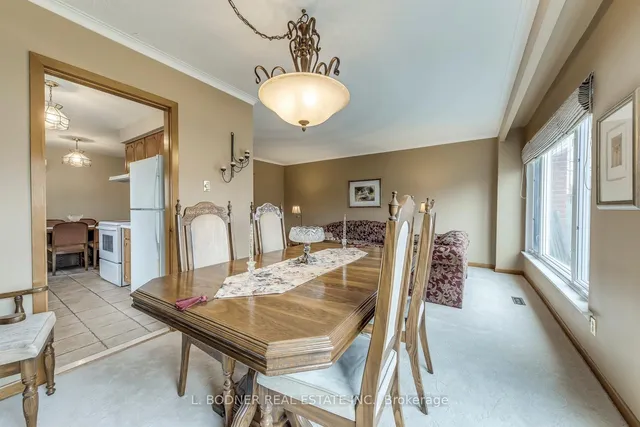 Additional image 9 of 6899 Darcel Ave