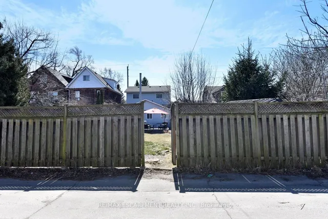 Additional image 44 of 364 Charlton Ave