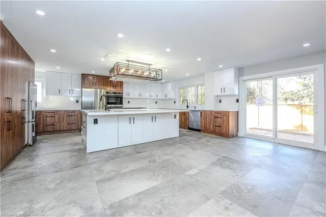 Additional image 8 of 1204 West 5th St