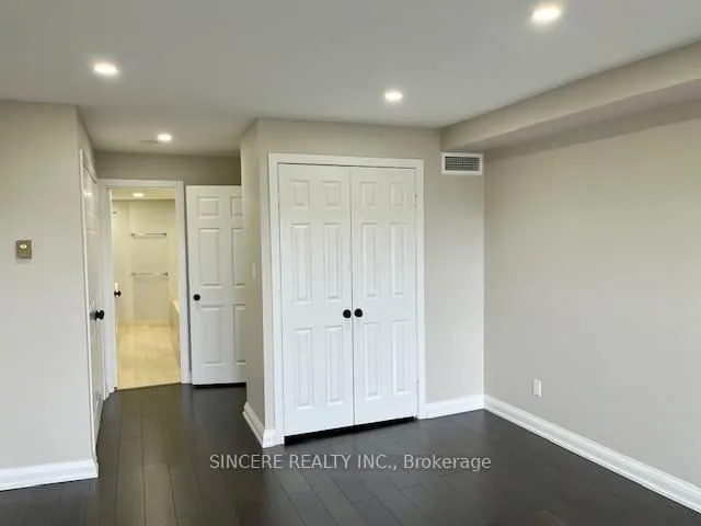 Additional image 11 of 85 Skymark Dr Unit 1005