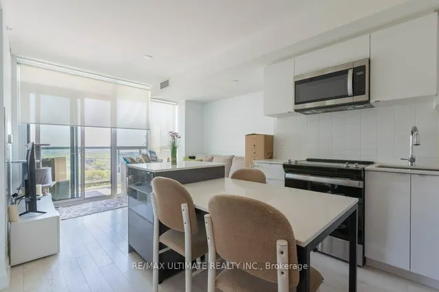 Additional image 3 of 1461 Lawrence Ave Unit 2001