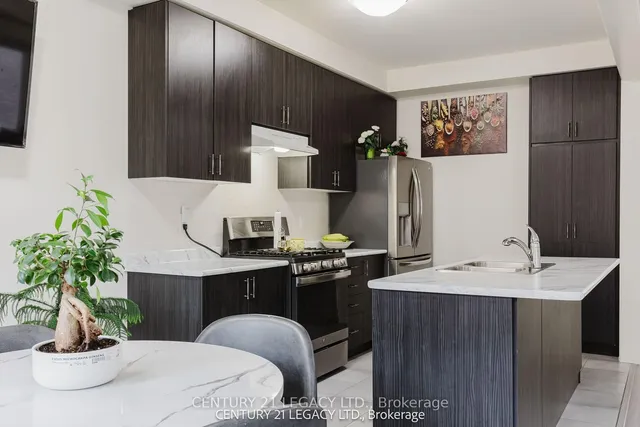 Additional image 17 of 180 Agro St