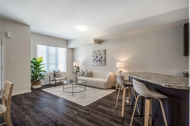 Additional image 8 of 219 DUNDAS St Unit 26