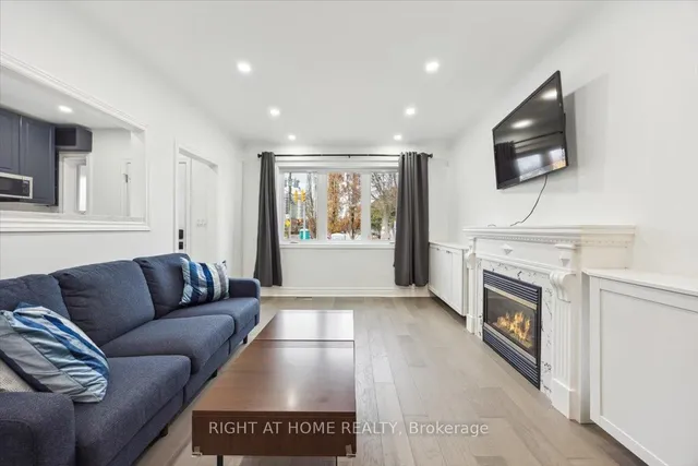 Additional image 7 of 887 Cosburn Ave