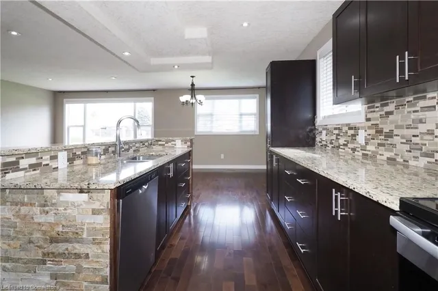 Additional image 16 of 39 Markwood Dr