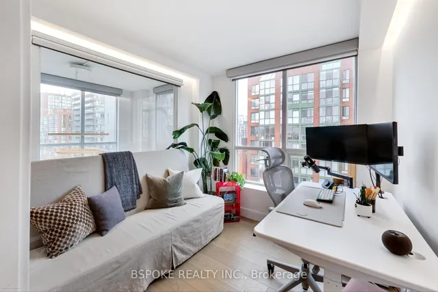 Additional image 19 of 800 King St Unit 804