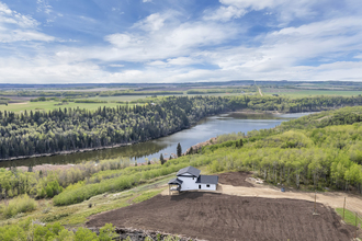 Additional image 4 of 24417 Township Road 420