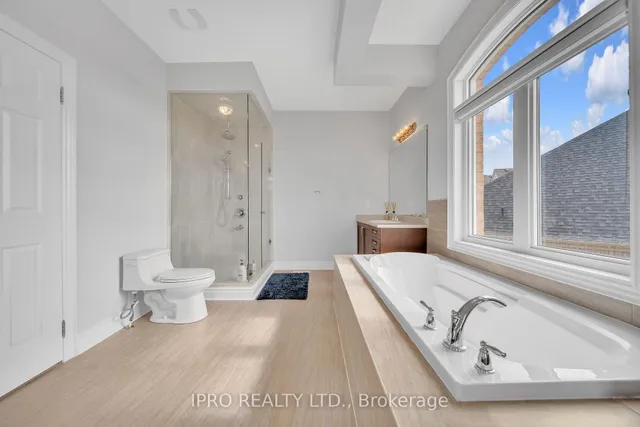 Additional image 29 of 20 Astrantia Way