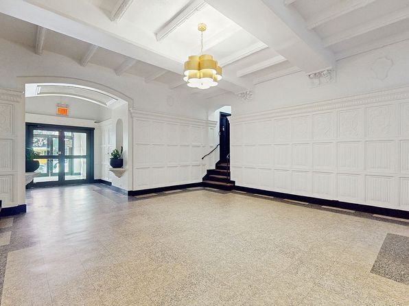 2515 Glenwood Rd APT 2E, Brooklyn, NY 11210