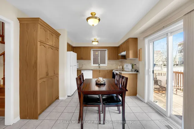 Additional image 17 of 129 Queen Mary Dr