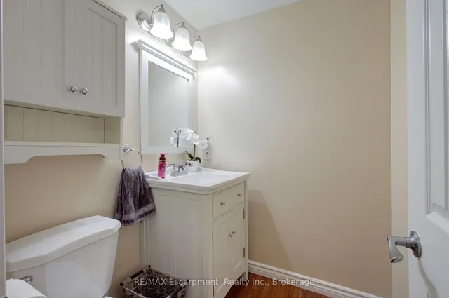 Additional image 24 of 1517 Norwood Ave