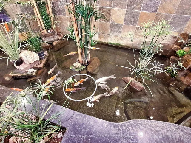 Additional image 4 of 89 Skymark Dr Unit 1207