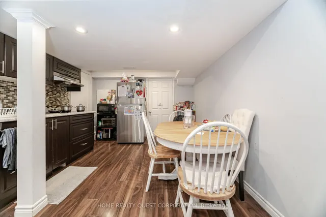 Additional image 39 of 1322 Mowat Lane