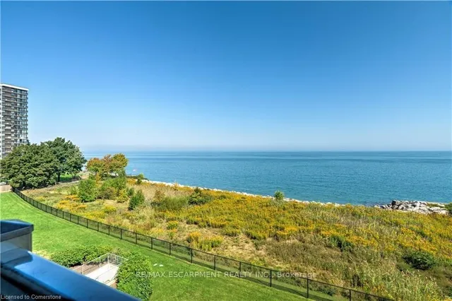 Additional image 18 of 35 SOUTHSHORE Cres Unit 404