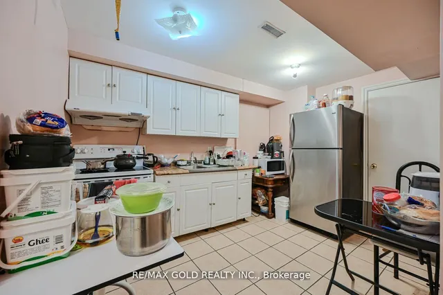 Additional image 33 of 37 Redwillow Rd