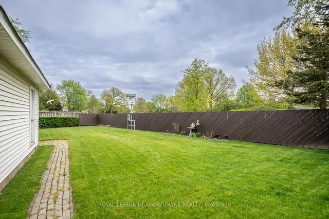 Additional image 26 of 852 Edison Crt